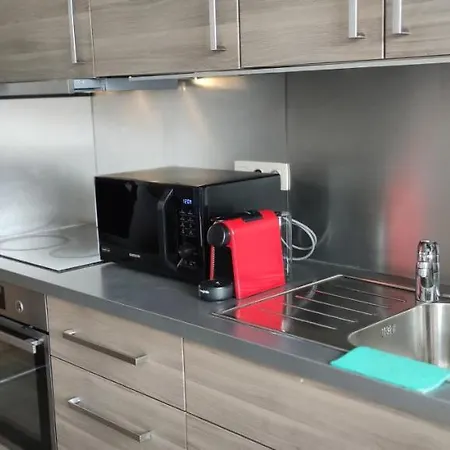 Le 5 Eme Apartment